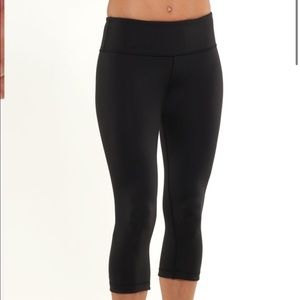 Black lululemon leggings